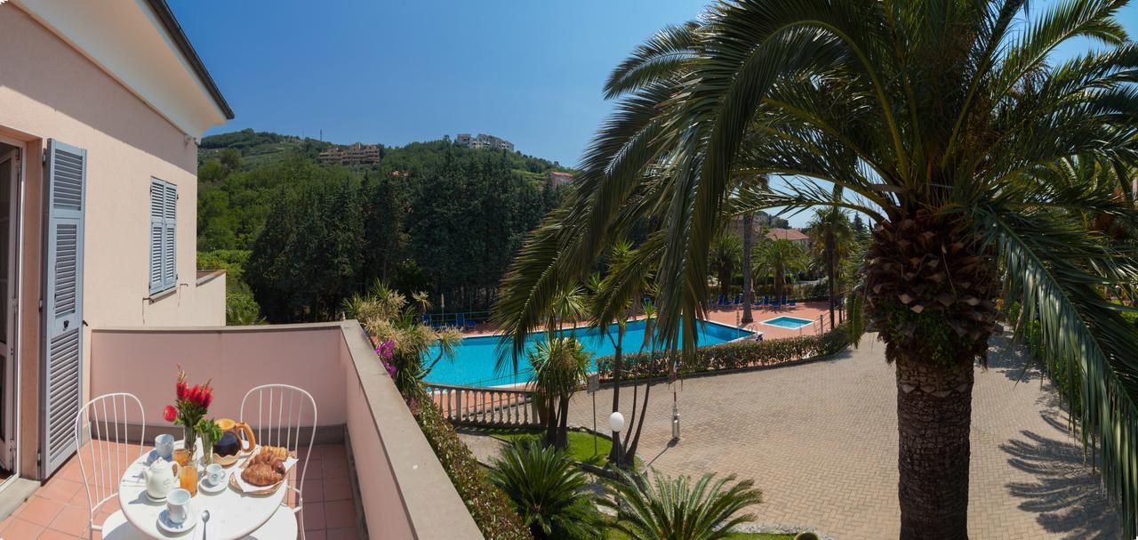 Residence Pian Dei Boschi Pietra Ligure Exterior foto